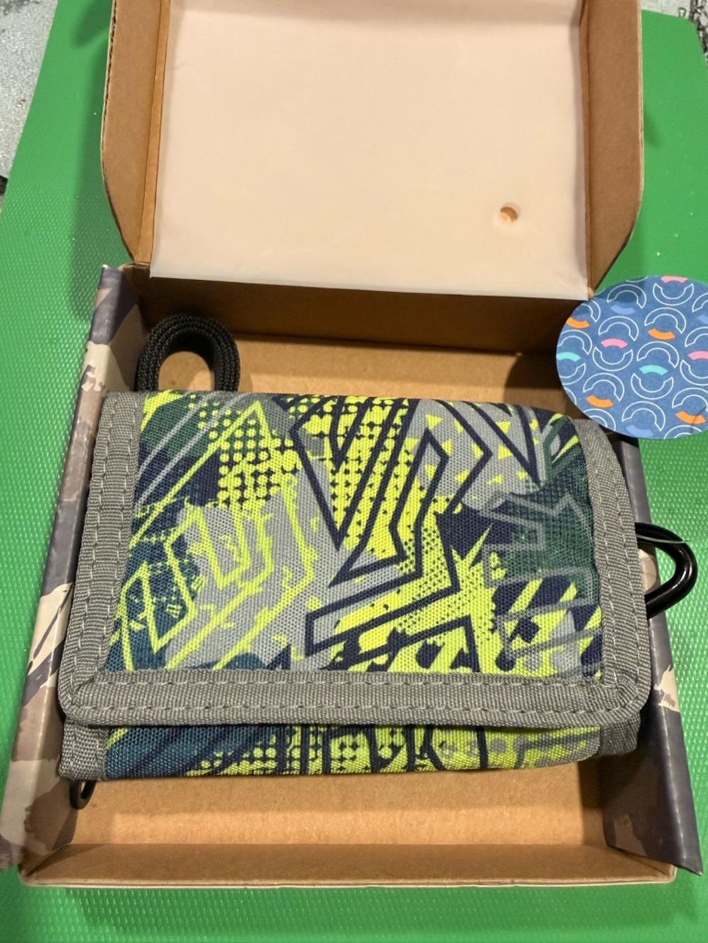 NWT in box Neon Geometric Trifold Wallet by Chico mocha strap and hook